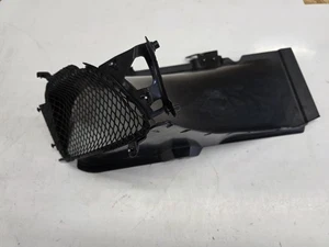 FERRARI 488 PISTA PASAJERO LADO DERECHO INTERCOOLER CONDUCTO OEM 805380 - Imagen 1 de 6