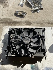 Nissan Juke 1.2 petrol manual rad pack. 2014-2019 - Picture 1 of 4