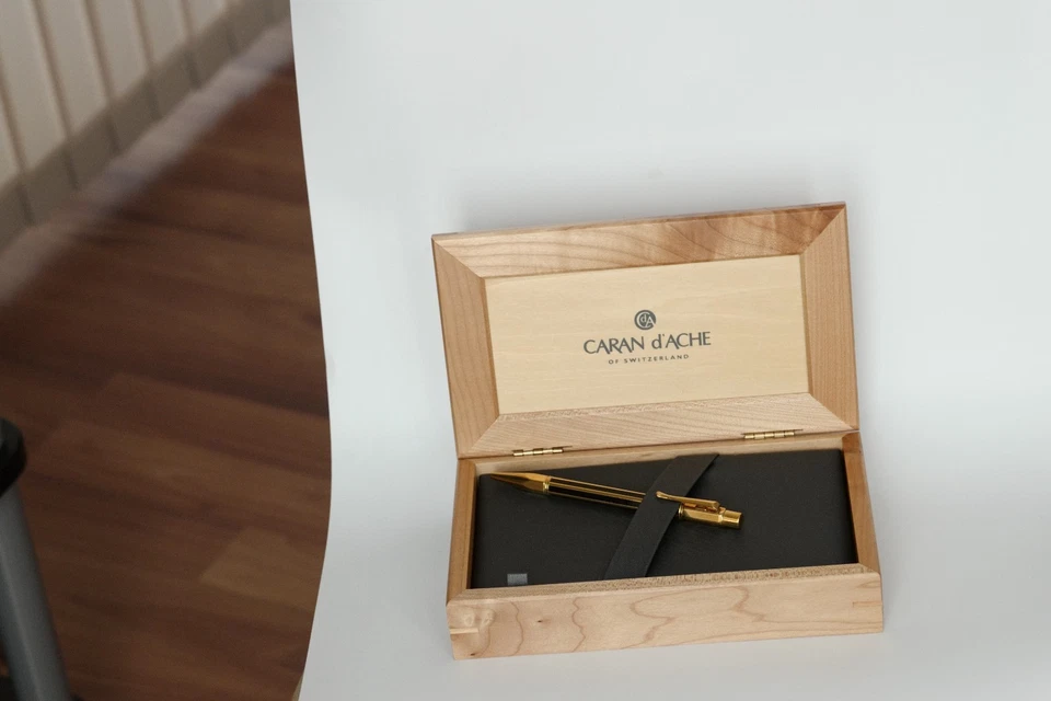 Bolígrafo caran d'ache 8422 Foto 1 de 3