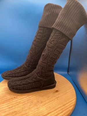 UGG Australia Botas Para Mujer Talla 8/EU36 Negras Trenzadas Tejidas Hasta la Rodilla Invierno Acogedoras Foto 1 de 4