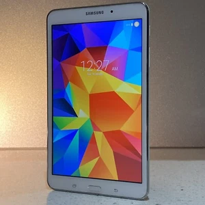 SAMSUNG Galaxy Tab 4 8" 16GB - white - SM-T330 - #165 /DO - Picture 1 of 11