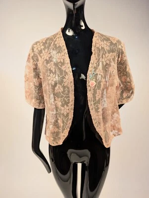 CHAQUETA DE ENCAJE DE RED BORDADA AÑOS 20 CON ROSETA DE SEDA FRENTE FLORAL Foto 1 de 4