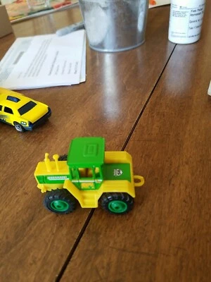 MATCHBOX ACROSS AMERICA 50TH BIRTHDAY #29 IOWA MERCEDES-BENZ TRAC 1600 TURBO - Image 1 of 4