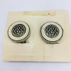 Diamond Cut Filigree Gold Disk Clip On Earrings - Picture 1 of 6