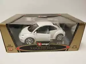 Burago BBurago Volkswagen New Beetle bianco white 1998 1/18 GOLD COLLECTION 3302 - Imagen 1 de 1
