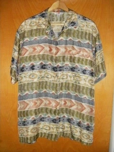 STUNT COLLECTIONS 100% SEIDE L DAMEN BLUSE MIT KNÖPFEN KURZ SANFTES GEOMETRISCHES DESIGN - Bild 1 von 8