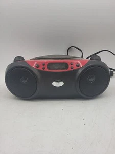 Reproductor AMFM Boombox Radio CD Portátil GPX - Rojo y Negro - Imagen 1 de 5