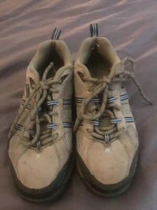 Women's New Balance 646 Hiking Shoes Sneaker Size 7.5B Water Resistant Brown - Picture 1 of 8