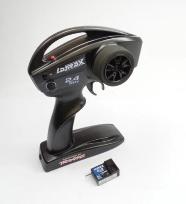 TRAXXAS LaTrax Rally 3046 3047 Transmitter 2-Channel 2,4 GHz + Radio Receiver 3- - Image 1 of 2