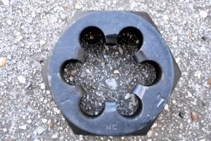 1 1/4"-7"-1" Kohlenstoffstahl NPT Sechskant-Gewindeschneideisen - Bild 1 von 9