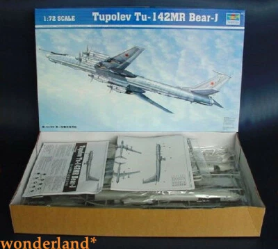 Trumpeter 1/72 01609 Tupolev Tu-142MR Bear- J - Image 1 of 4