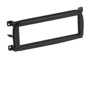 Metra Single DIN Radio Fascia Kit Suitable for Chrysler/Dodge/Jeep Vehicles - Picture 1 of 1