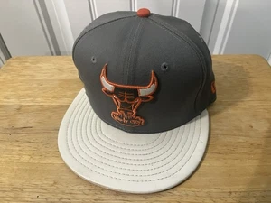 Chicago Bulls Windy City Hat Cap NWT - Picture 1 of 3