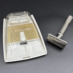 Vintage 1962 Gillette Slim Adjustable Safety Razor - H-1 Date Code 1-9 w/ Case - Picture 1 of 12