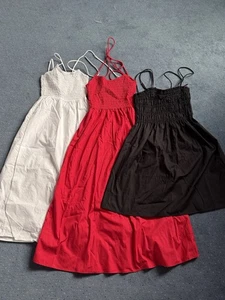 3 Neue H&M Kleider Damen in Schwarz,Weiß & Rot Größe XS - Bild 1 von 6