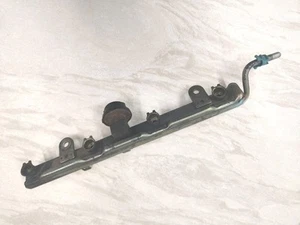 Genuine OEM Honda Civic EP3 Type R K20 A2 Fuel Injector Rail - Picture 1 of 3