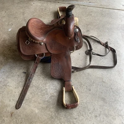 Crates Saddle Mike Beers Roper Chattanooga Tennessee USA Leather Good Condition - Image 1 of 4