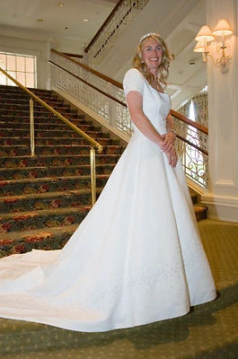 EDEN BRIDAL WEDDING BALL GOWN DRESS IVORY 10 12 PRINCESS CINDERELLA BLUE BEADS - Image 1 of 4