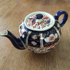 Vintage Wadeheath Ware Small Teapot. Gaudy Welsh / Imari style. Royal blue and r - Picture 1 of 5