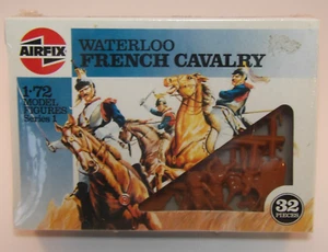 1980s Airfix 1:72 Waterloo French Cavalry Unused Boxed 32 Piece Plastic Soldiers - Picture 1 of 3