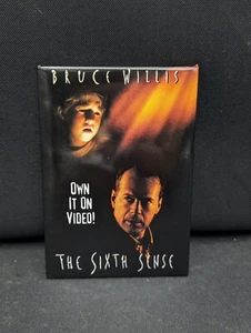 Sixth Sense Promotional Movie Pin Original Bruce Willis Haley Joel Osment 1999 - Picture 1 of 2
