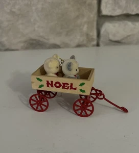 AVON Teddybär Ornament Collection rot Metall NOËL Wagen Teddies Weihnachten Vintage - Bild 1 von 5
