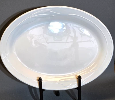 Овальное сервировочное блюдо White Flora 16 дюймов от Corning - Изображение 1 из 4