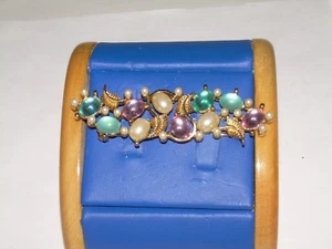 Vintage Gold Tone Scrolled Brooch W/Gem Stones & Faux Pearls - Picture 1 of 12