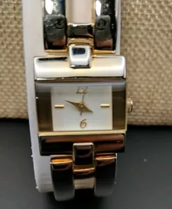 De colección. Thalia Japón Movimiento Acero Inoxidable Espalda - Hermoso para cada ocasión - Imagen 1 de 9