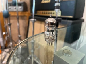 Vintage Philips Mullard Blackburn 12au7 ECC82 Vacuum Tube Guaranteed GF2 - Picture 1 of 9