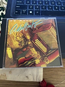 Adalberto CD Me Nace - Foto 1 di 2
