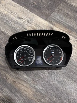 06-10 BMW E60 M5 E63 M6 Panel de cuadro de instrumentos MPH Velo Tach 75K OEM Foto 1 de 4