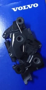 VOLVO XC40 RIGHT HOOD LATCH 32277430 - Picture 1 of 2