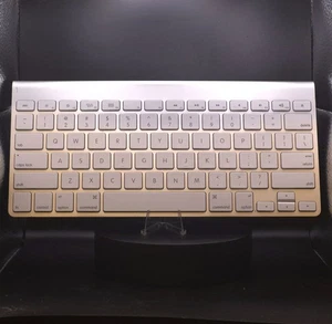 Apple Magic Keyboard 1 Bluetooth Wireless A1314 EUC - Testowana | WYSYŁKA SZYBKO!! - Zdjęcie 1 z 3