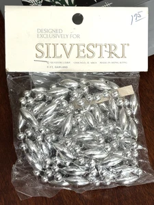 GUIRNALDA DE CUENTAS DE PLÁSTICO SILVESTRI 8' ~ HONG KONG ~ NOS - Imagen 1 de 3