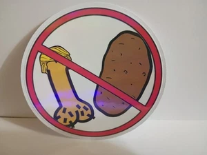 Vinilo Adhesivo Calcomanía Resistente al Agua Sin Dictador Político Pun Trump Divertido Mordaza 3" - Imagen 1 de 7