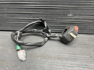 2019 Kawasaki Ninja ZX6R right handle bar switch, start on off OEM #101025 - Image 1 of 4