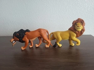 Il Re Leone Disney Mufasa e Adulto Simba PVC Personaggi Applausi  - Foto 1 di 17