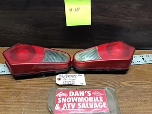 Tail Light Rear Lamp # 2410427, 2410428 Polaris 2005 Sportsman 800 EFI 4x4 - Foto 1 di 11
