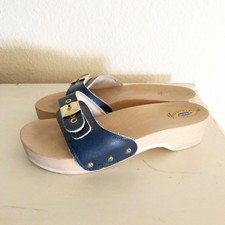 dr scholl wooden shoes with the toe bump