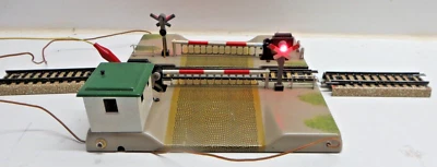 Märklin H0 459 MG Railroad Crossing With Illuminated Andreaskreuzen Tested Boxed - Image 1 of 4