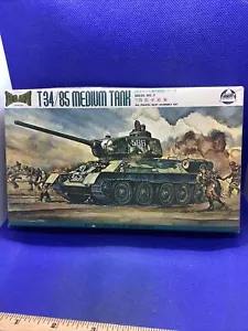 HO AFV AHM Modellbausatz K-507 T-34/85 mittlerer Panzer Streitkräfte Zweiter Weltkrieg Maßstab 1/72 - Bild 1 von 2