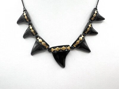 Collar colgante House of Harlow 1960 cristal diente de tiburón Foto 1 de 4