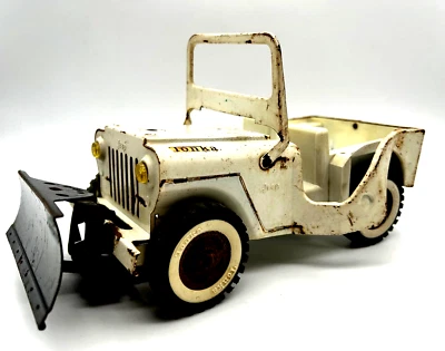 Camión quitanieves Jeep Tonka blanco vintage años 60, juguete de acero prensado Foto 1 de 4