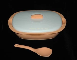 TUPPERWARE PEACH & IVORY OVAL SERVER SERVING BOWL WITH SPOON - Bild 1 von 1