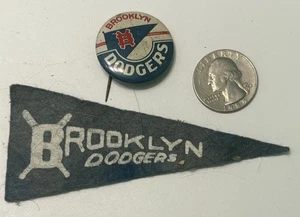 Baseball Mini Wimpel Brooklyn Dodgers & Booster Pin - Bild 1 von 1