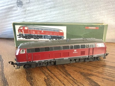 Fleischmann 4232 Diesel DB Loco Class BR 218 306-9 Maroon OO Tested VGC w/Lights - Image 1 of 4