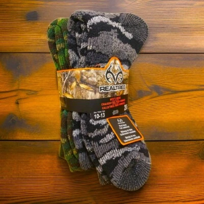 Men's Socks ~ Realtree ~ Warm Wool Socks ~ 2 Pack Special ~ Camo - Image 1 of 4
