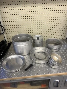 JUEGO DE 14 UTENSILIOS DE COCINA DE CAMPAMENTO DE ALUMINIO VINTAGE HECHOS EN JAPÓN - Imagen 1 de 6