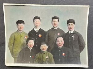 Orig. Hand Colored Chinese Family Photo Badge China Culture Revolution